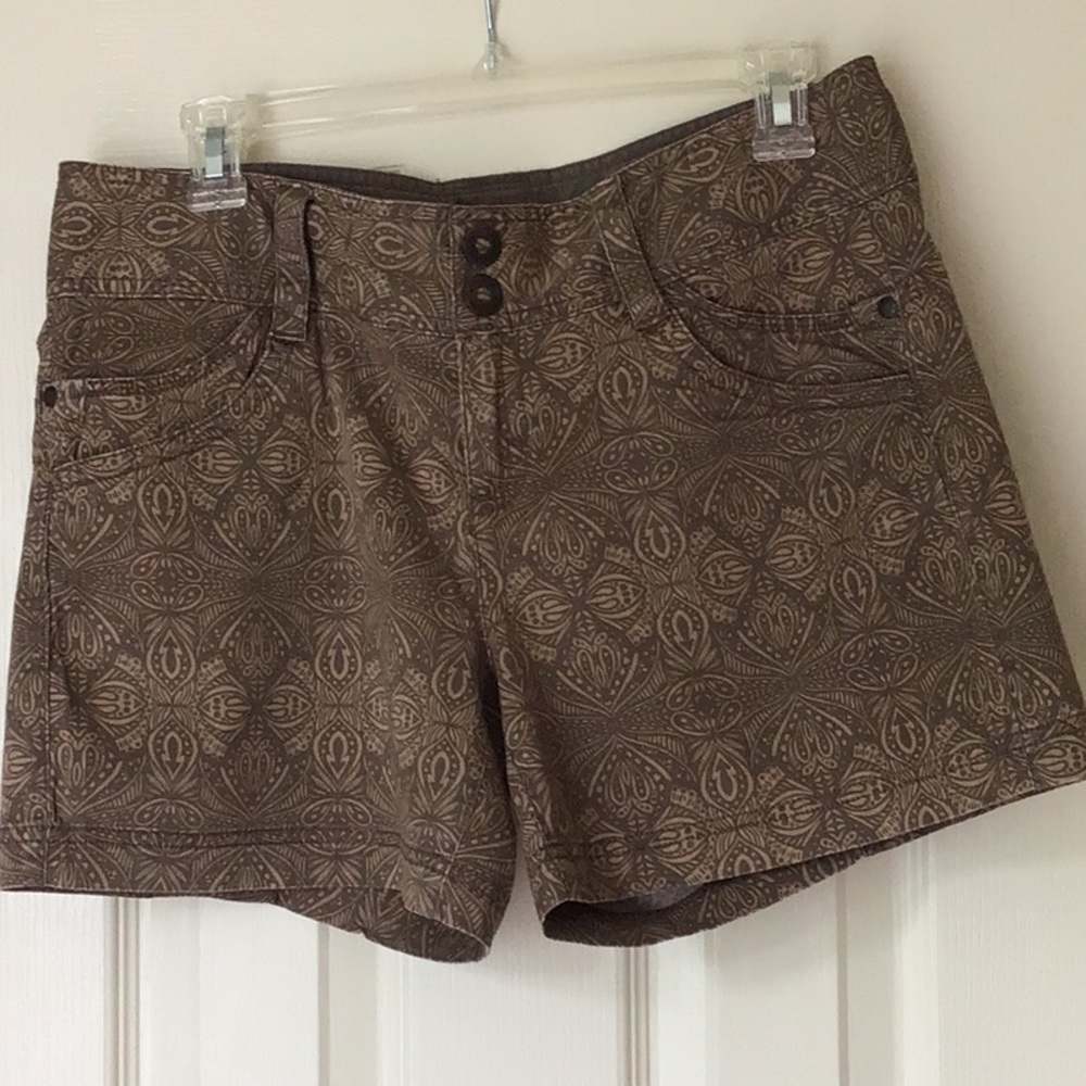 Athleta Seaside Short in Brown Tribal Print Size 4